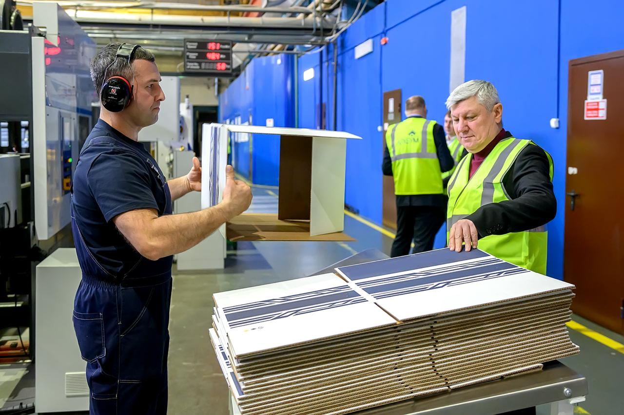 Новая линия крупноформатных четырехклапанных коробов начала работу на подольской площадке АРХБУМ